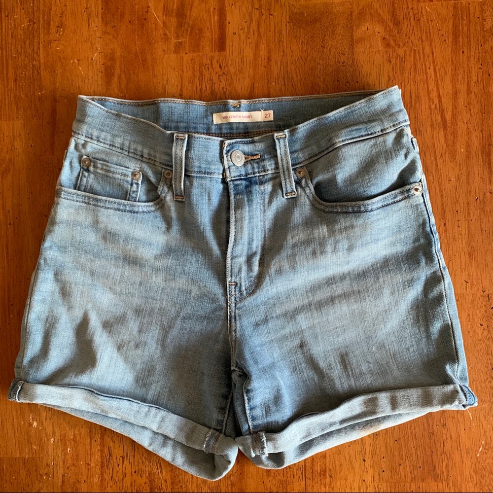 Levi’s shorts